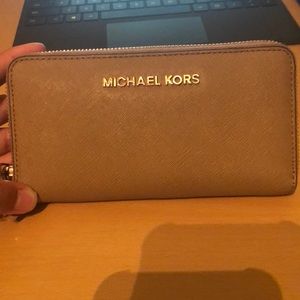 Michael Kors wallet